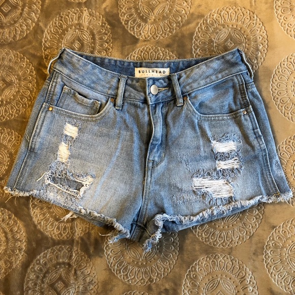 *SOLD* Bullhead Denim Distressed High Rise Shorts - Picture 1 of 2
